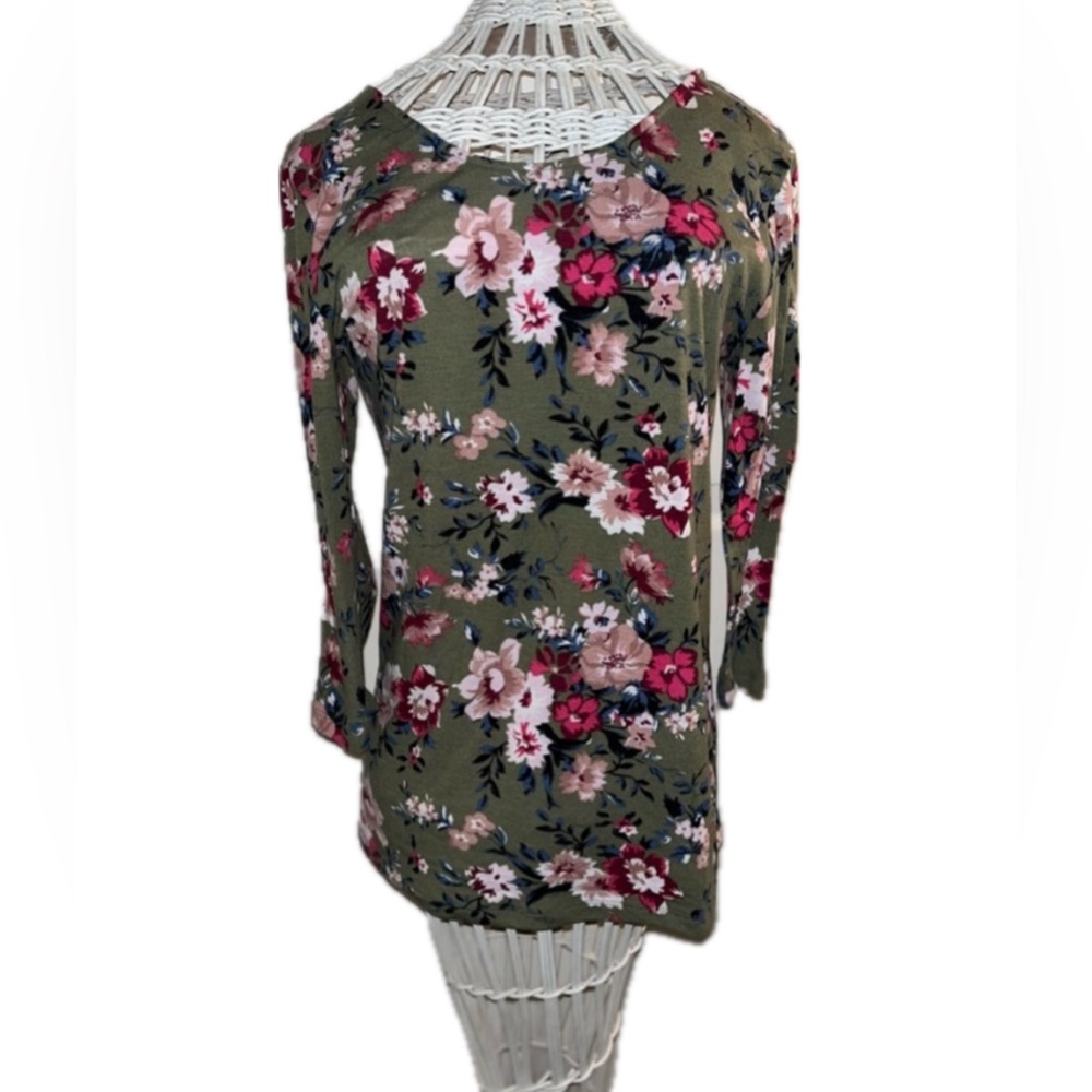 BONGO Olive Green Flower Mid Sleeve Blouse